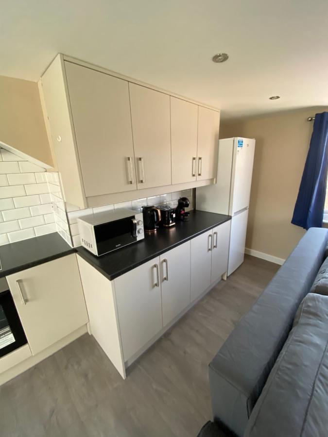 Stunning 1 Bedroom Flat In Wood Green Londen Buitenkant foto